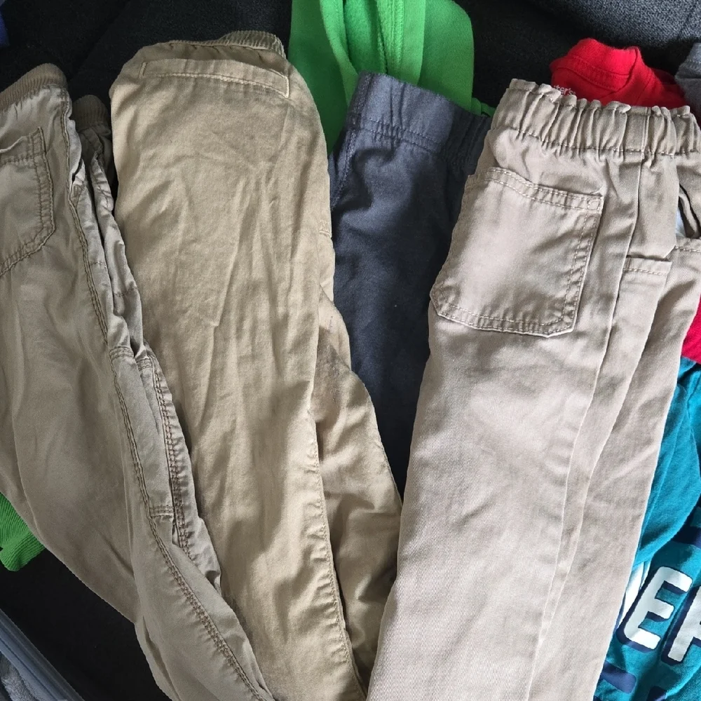 3T Boys Bundle- 12 items, including 4 pants, 5 long sleeves, 1 tanktop, 2 hoodie